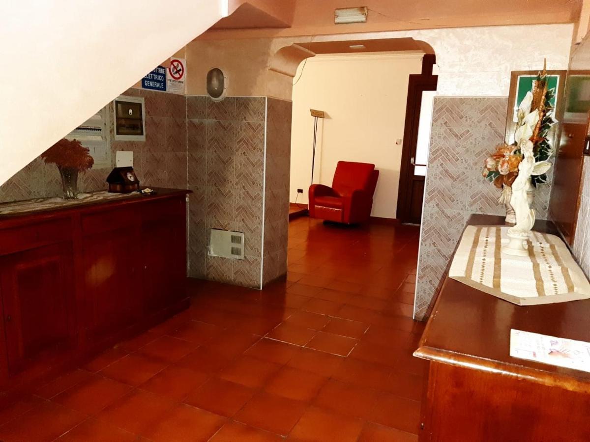 Hotel La Torre Del Moro Fiumicino Exteriér fotografie